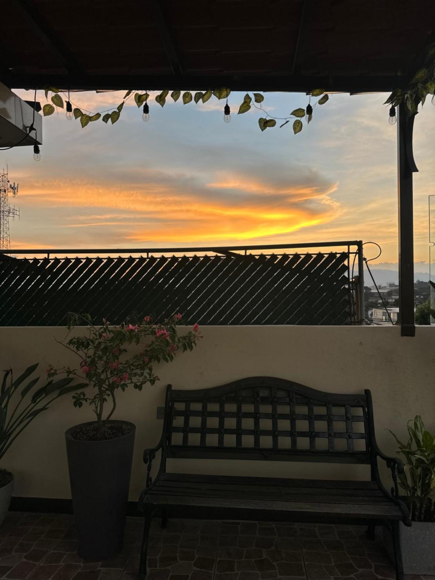 Sky Garden Hotel Ciudad Guatemala Eksteriør billede